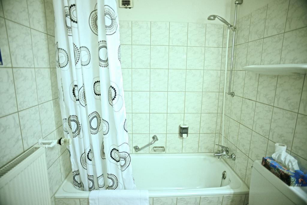 Hotel Marienhof Duesseldorf Neuss Esterno foto