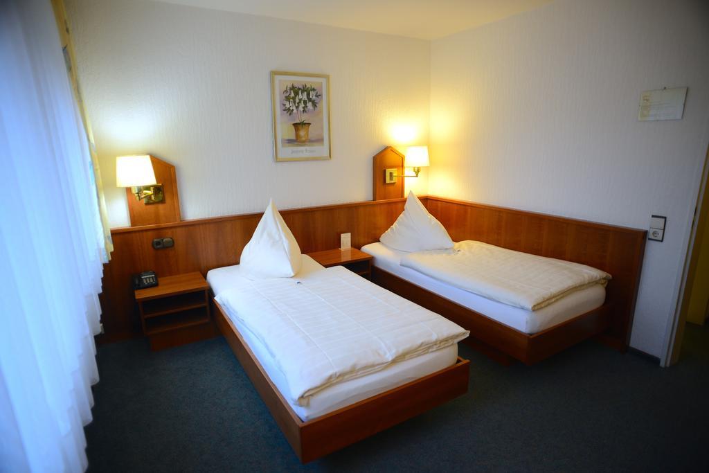 Hotel Marienhof Duesseldorf Neuss Esterno foto